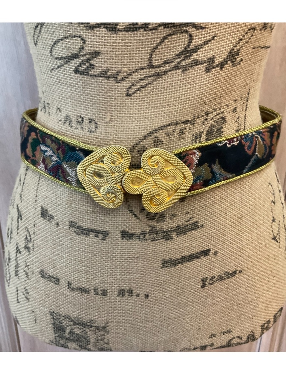 Vintage Ritz Gold Clasp tapestry fabric Designer Statement Belt 80’s/90’s  S/ M